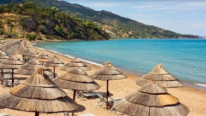 Καλοκαιρινή άδεια: Πόσες ημέρες δικαιούστε; Τι ισχύει με το επίδομα αδείας